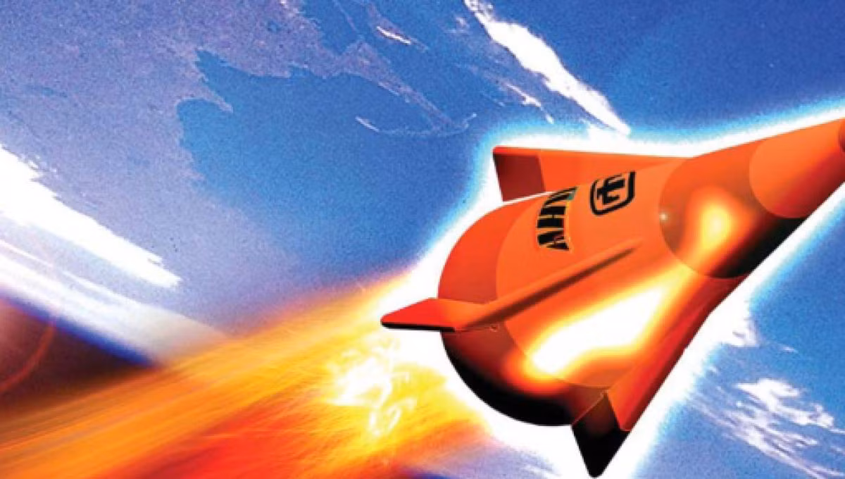 Trong khi Trung Quốc và Nga đã từng tung ra khá nhiều mẫu thử của loại vũ khí này trong quá khứ thì Mỹ dường như đã bị bỏ tụt lại phía sau. Tới tận thời điểm hiện tại, sự xuất hiện của LRHW mới giúp Lầu Năm Góc trở lại cuộc đua siêu vũ khí này. Nguồn ảnh: BMDP.