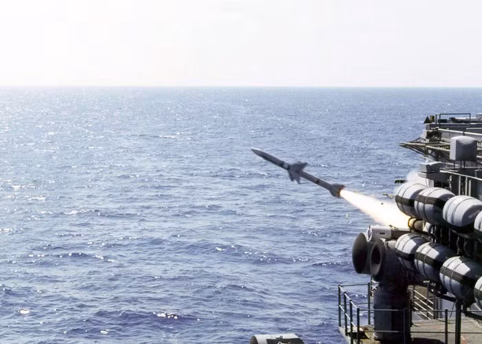 Hệ thống điều khiển Mk-91 dẫn đường cho tên lửa RIM-7H sử dụng với các biến thể Mod.0 và Mod.1.