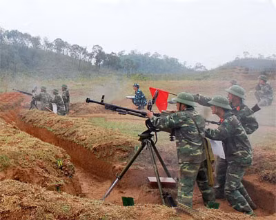 Trận địa pháo cao xạ 14,5mm bắn đạn thật tiêu diệt mục tiêu giả định trong huấn luyện thực binh. Nguồn ảnh: QĐND.