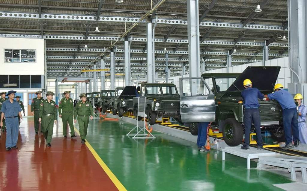 Bản thân Myanmar là một quốc gia có hệ thống giao thông không được phát triển cho lắm trong khu vực, điều này khiến các loại xe bán quân sự hai cầu sẽ rất có triển vọng nếu được bán rộng rãi trong nước. Nguồn ảnh: Livejournal.