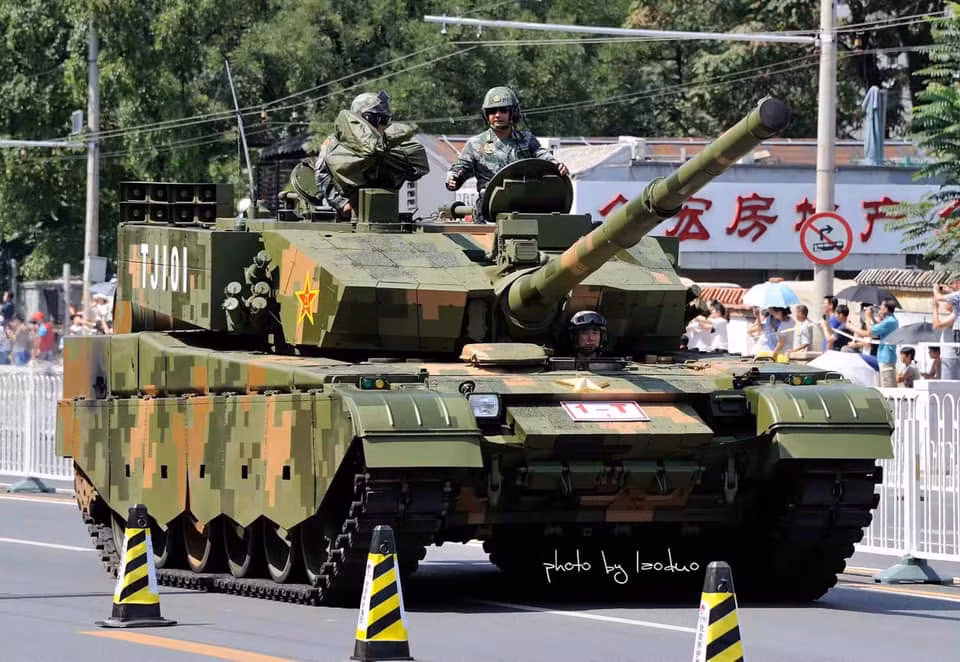 Điều này khiến Type 99 trở thành loại xe tăng hiện đại nhất thế giới, vượt trội hơn cả T-14 Armata của Nga hay Abrams M1A2 SEP 3 của Mỹ. Nguồn ảnh: QQ.