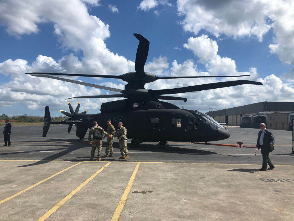 Ngoài ra, trực thăng đồng trục cũng được cho là có chi phí vận hành và thời gian bảo dưỡng cao hơn nhiều so với các loại trực thăng truyền thống thông thường khác.