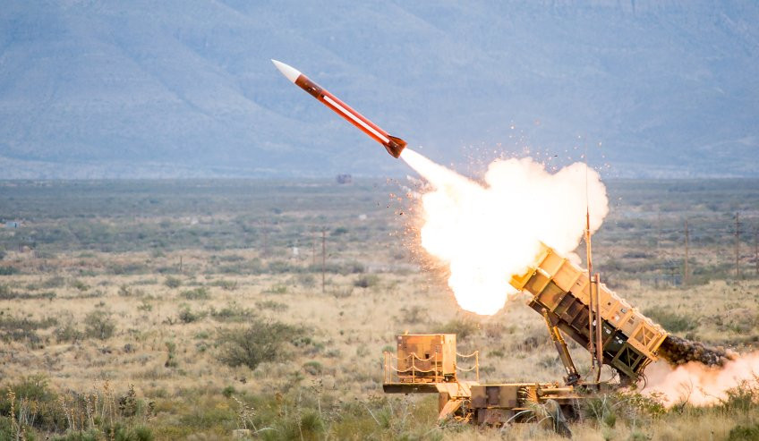 Cụ thể, các chuyên gia phân tích quân sự của tạp chí Forbes cho biết, Mỹ sẽ gần như không có khả năng đánh chặn, chống trả một cuộc tấn công tên lửa dày đặc vào chính nội địa nước này. Nguồn ảnh: Pinterest.