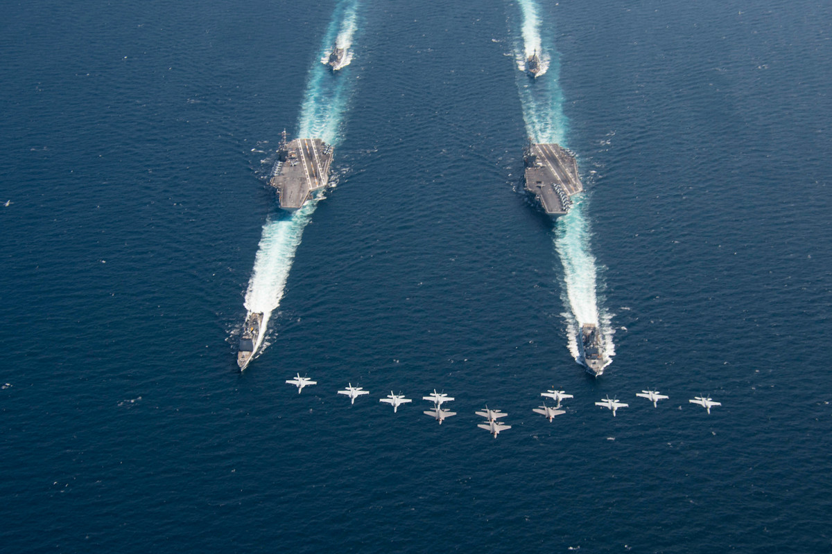 Ngoài ra, việc Mỹ điều động "gấp đôi" lực lượng tàu sân bay tới Trung Đông cũng cho thấy sự quyết tâm của Washington trong các vấn đề liên quan tới Iran. Nguồn ảnh: Navaltoday.