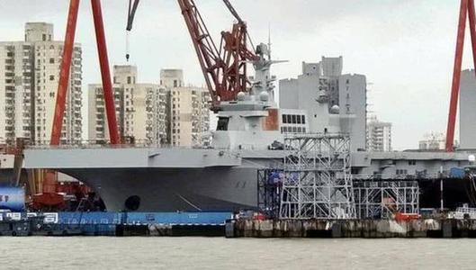 Phía Trung Quốc dự kiến sẽ đóng mới tổng cộng ba tàu loại này. Trong đó hiện nay hai chiếc đang được thi công tại nhà máy đóng tàu Hứa Đông Trung Hoa ở Thượng Hải. Nguồn ảnh: Baidu.