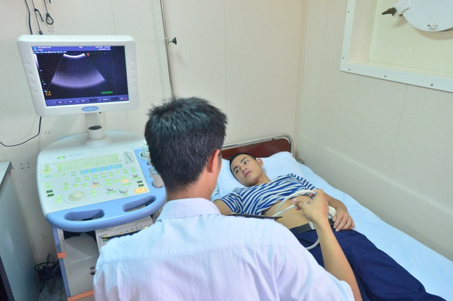 Ngoài ra trên tàu còn có các phòng chức năng bao gồm phòng hồi sức cấp cứu, điện tim, răng - hàm - mặt, xét nghiệm, nội soi, siêu âm, chụp X-quang,... Nguồn ảnh: ANTĐ.