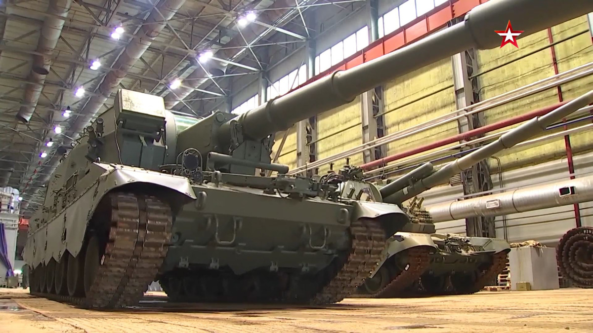 Trung đoàn 147 thuộc Sư đoàn súng trường cơ giới số hai của Lục quân Nga cũng nhận một loạt pháo tự hành 2S35 đời mới. Nguồn ảnh: BMDP.