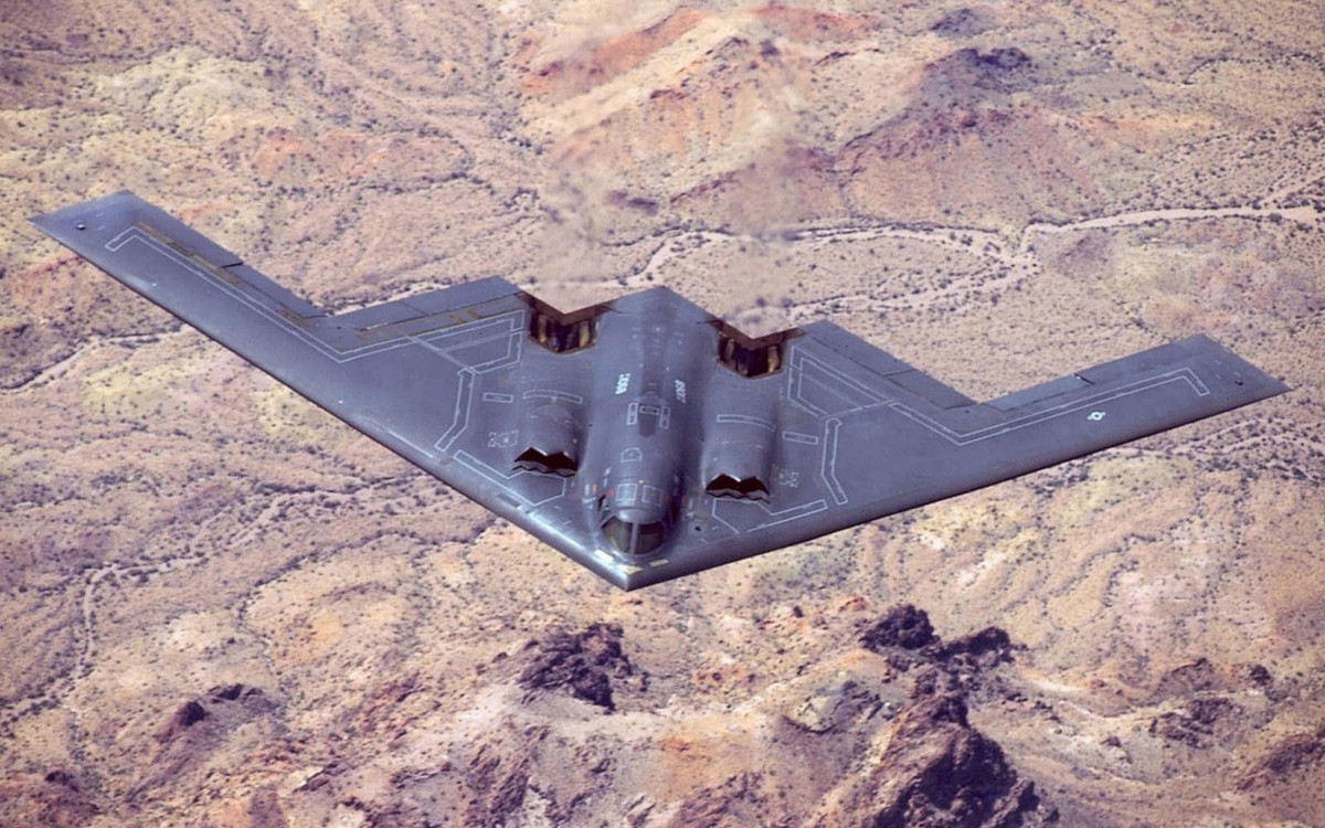 Mặc dù không quân Mỹ không tiết lộ số lượng chính xác các máy bay ném bom B-2 Spirit đang đồn trú tại Bồ Đào Nha, tuy nhiên nhiều nguồn thạo tin khẳng định rằng số lượng B-2 được Mỹ điều sang châu Âu lần này nhiều hơn so với lần trước. Nguồn ảnh: Pinterest.