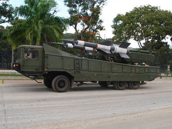 Đáng chú ý nhất là vào cuối năm ngoái, Tổng tham mưu trưởng quân đội Belarus tiết lộ rằng nước này chuẩn bị tiến hành một cuộc tập trận liên hợp quy mô lớn với NATO ở phía Đông, ngay sát biên giới Nga, điều đó khiến Matxcơva quan tâm đặc biệt.