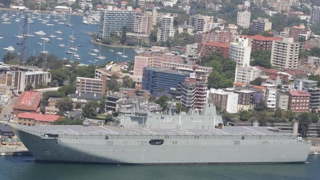 Theo tuyên bố của Trung Quốc trước đây, tới năm 2030 nước này sẽ có ít nhất sáu tàu sân bay trong biên chế, kèm theo đó là lực lượng hải quân có tổng thể quân số tàu mặt nước nhiều hơn Hải quân Mỹ, vươn lên trở thành lực lượng hải quân nguy hiểm nhất trên thế giới. Nguồn ảnh: Sina.