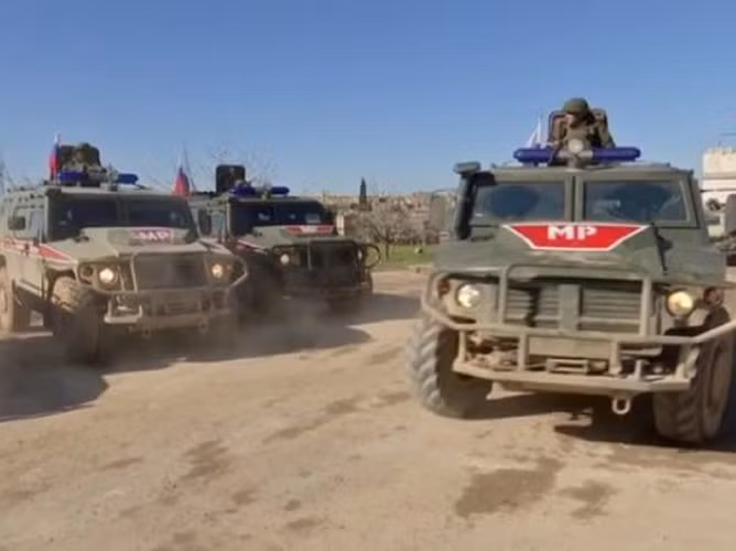 Được biết cuộc xung đột giữa binh sĩ Mỹ và Nga đã tránh được, tuy nhiên các chuyên gia tại Moskva cáo buộc rằng những hành động hung hăng của binh sĩ Mỹ không chỉ bất hợp pháp mà còn đầy tính khiêu khích.