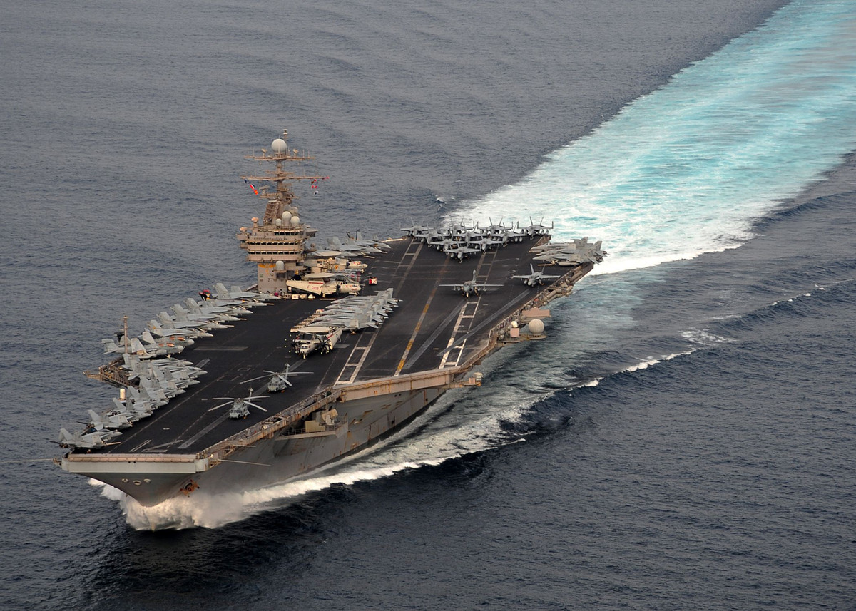 Theo thông tin từ Người Phát ngôn Bộ Ngoại giao Việt Nam, chuyến thăm Đà Nẵng của tàu sân bay USS Theodore Roosevelt kéo dài từ ngày 5 tới ngày 9/3 vừa rồi đã kết thúc tốt đẹp. Nguồn ảnh: USNavy.