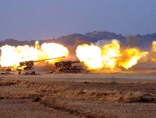 Việc sử dụng pháo binh bắn ra mật độ lớn các loại đạn pháo sẽ giúp tiết kiệm chi phí trong khi vẫn bảo đảm hiệu quả hơn so với việc dùng tên lửa chiến thuật vừa đắt đỏ vừa dễ đánh chặn.