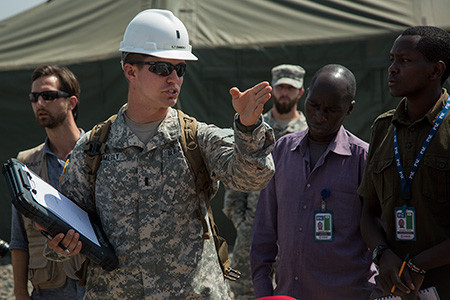 Tổng cộng virus Ebola có bốn chủng khác nhau, trong đó hai chủng đã có thể kiểm soát được với phác đồ điều trị chi tiết, hai chủng còn lại khó lây lan hơn và ít xuất hiện vẫn đang được nghiên cứu cách tiêu diệt. Nguồn ảnh: Pinterest.