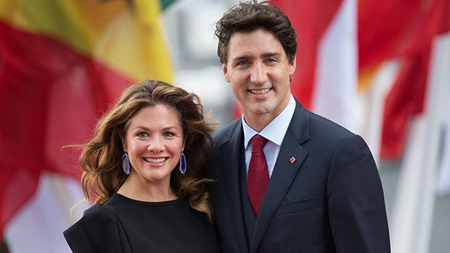 Phu nhân tổng thống Canada là bà Sophie Gregoire cũng đã bị xác nhận dương tính với virus corona. Vợ chồng ông Trudeau trước đó cũng đã tự cách ly sau khi trở về từ Anh. Nguồn ảnh: CBC.