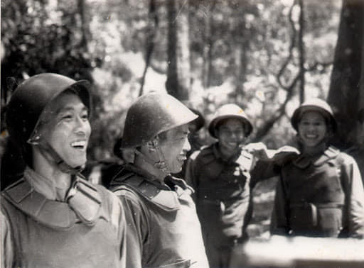 Lực lượng đặc biệt quan trọng của chúng ta trong thời gian kháng chiến chống Mỹ chính là những người lính lái xe trên tuyến đường Trường Sơn. Nguồn ảnh: TL.