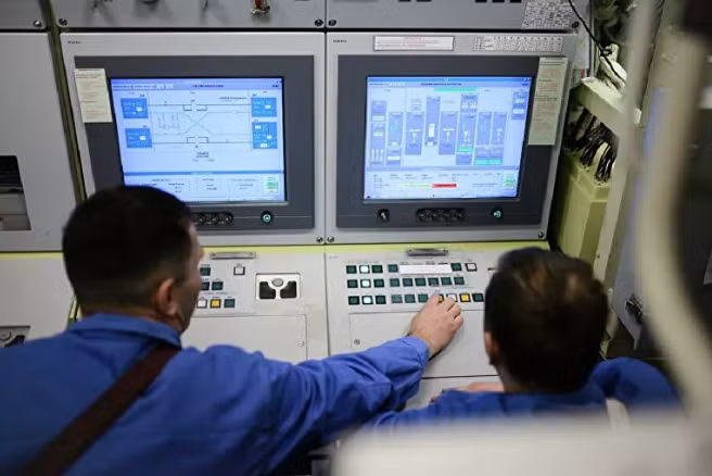 Sau khi cải tiến sâu, tàu K-560 Severodvinsk đã được trang bị gần như toàn bộ với máy tính điện tử và hệ thống điều khiển tự động. Nguồn ảnh: Rumil.