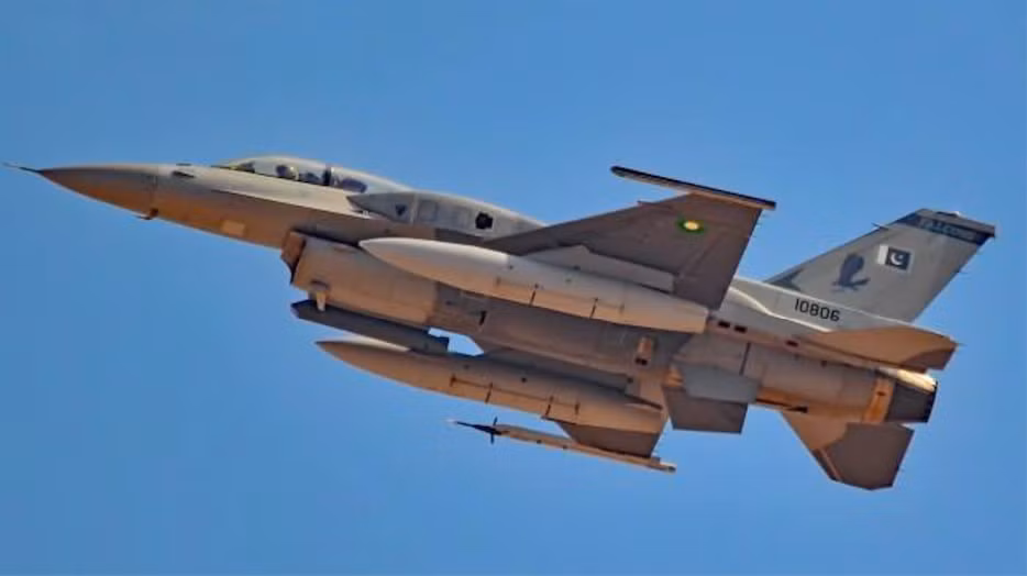 Các chiến đấu cơ này bắt đầu được Mỹ viện trợ cho Pakistan vào đầu thập niên 80 khi quốc gia này đang trong tình trạng chiến tranh với Liên Xô. Nguồn ảnh: Pinterest.