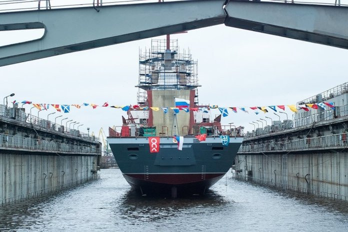 Ngoài ra, tàu cũng được trang bị hệ thống pháo cao tốc Kashtan, 8 ống phóng tên lửa Kh-35, 12 giếng phóng tên lửa thẳng đứng, hai pháo cao tốc AK-630 cùng với 8 ống phóng ngư lôi cỡ 330mm. Nguồn ảnh: BMDP.