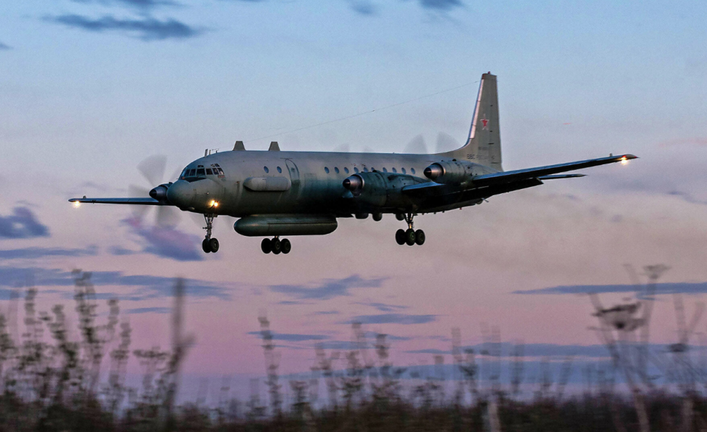 Theo Defense Express, Su-27 vẫn là chiến đấu cơ chủ lực của không quân Ukraine. Với việc bổ sung các công nghệ phương Tây, nó sẽ phục vụ đất nước của họ trong một thời gian dài, các tác giả của ấn phẩm tin tưởng.