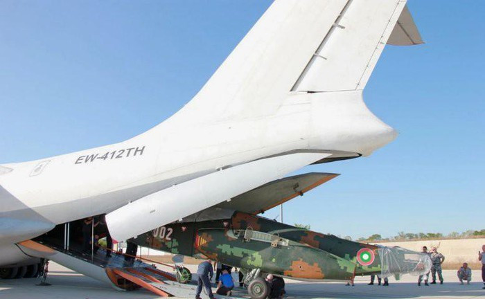 Bên cạnh đó, 6 chiếc còn lại bao gồm 1 chiếc phiên bản hai phi công và 5 chiếc biến thể một phi công điều khiển - dự kiến sẽ được bàn giao cho đến cuối tháng 2/2021.