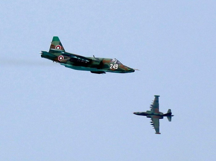 Tuy vậy bất chấp thông tin từ báo chí Nga, Belarus không thông báo về việc có hay không sẵn sàng bàn giao máy bay sửa chữa cho Bulgaria, nhất là khi tình hình liên quan đến cuộc đối đầu giữa NATO và họ vẫn chưa được làm rõ hoàn toàn.