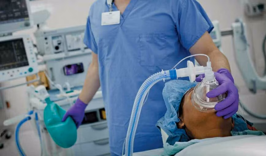 Bệnh nhân sẽ được gây mê trước khi tiến hành nội soi ổ bụng.