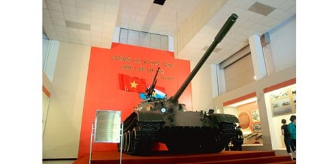 Xe tang huc cong dinh Doc Lap thanh bao vat quoc gia