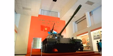 Xe tang huc cong dinh Doc Lap thanh bao vat quoc gia