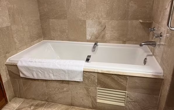 Chong tam 2 tieng khong ra, vo pha cua phat hien chuyen nuc cuoi