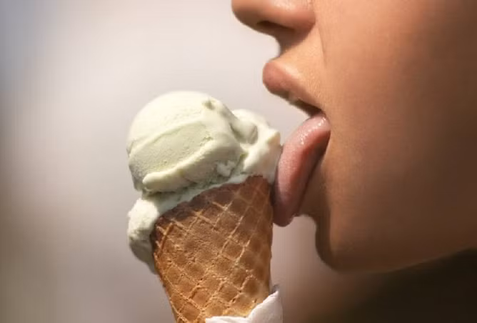 Tưa lưỡi liên tục, chàng trai trẻ không ngờ mắc ung thư Tua luoi lien tuc, chang trai tre khong ngo mac ung thu