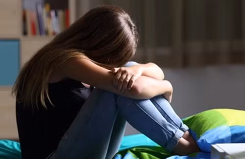 Choi tro kinh di cua nguoi lon, be 11 tuoi gap nan ghe nguoi