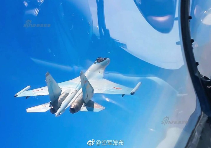 “Tất cả điều này phản ánh tầm quan trọng của tiêm kích đa năng Su-35 trong thành phần tác chiến của không quân Trung Quốc”.