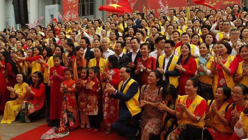 Trước tình trạng trục lợi tâm linh nhan nhản khắp nơi, dư luận mong rằng, các cơ quan chức năng sẽ sớm phát hiện và kịp thời ngăn chặn, xử lý. Đồng thời mỗi người dân cần tỉnh táo, tránh trở thành nạn nhân của các hiện tượng này. 