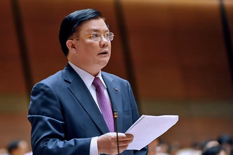 Bộ trưởng Bộ Tài chính Đinh Tiến Dũng