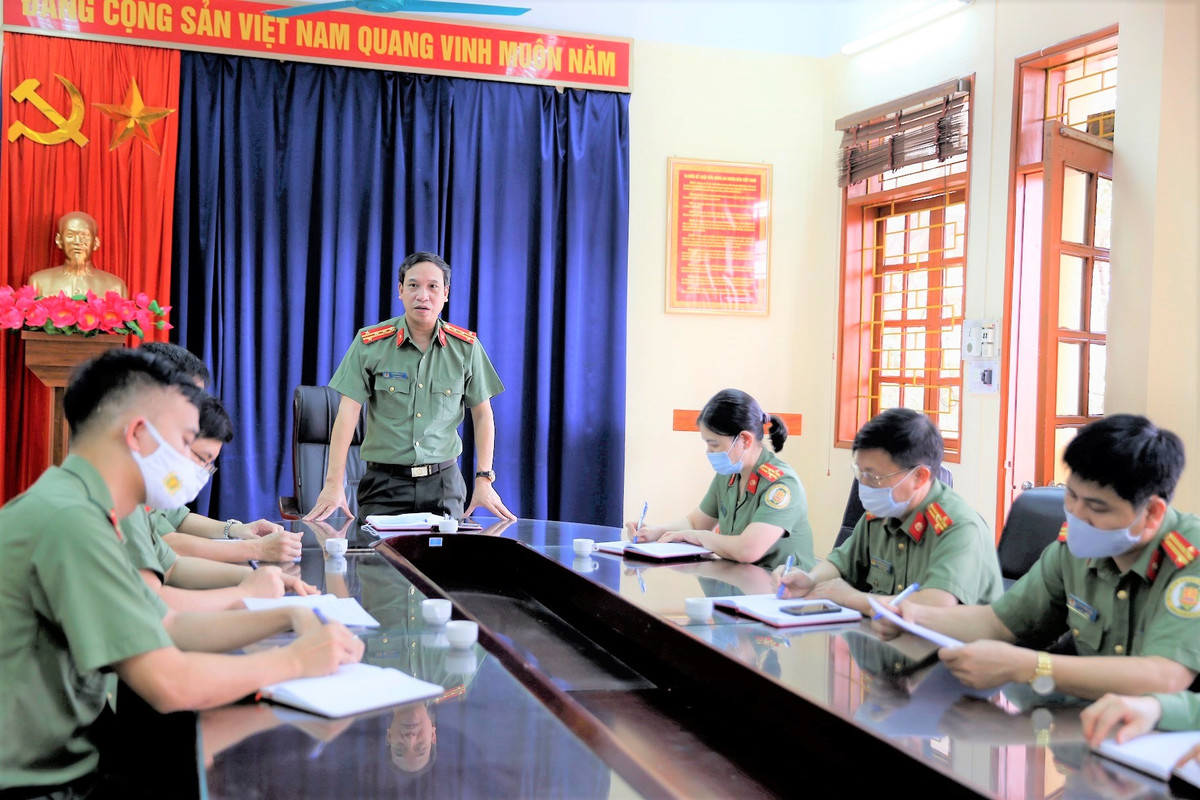 Khoi to them 2 bi can duong day dua nguoi Trung Quoc nhap canh trai phep-Hinh-3