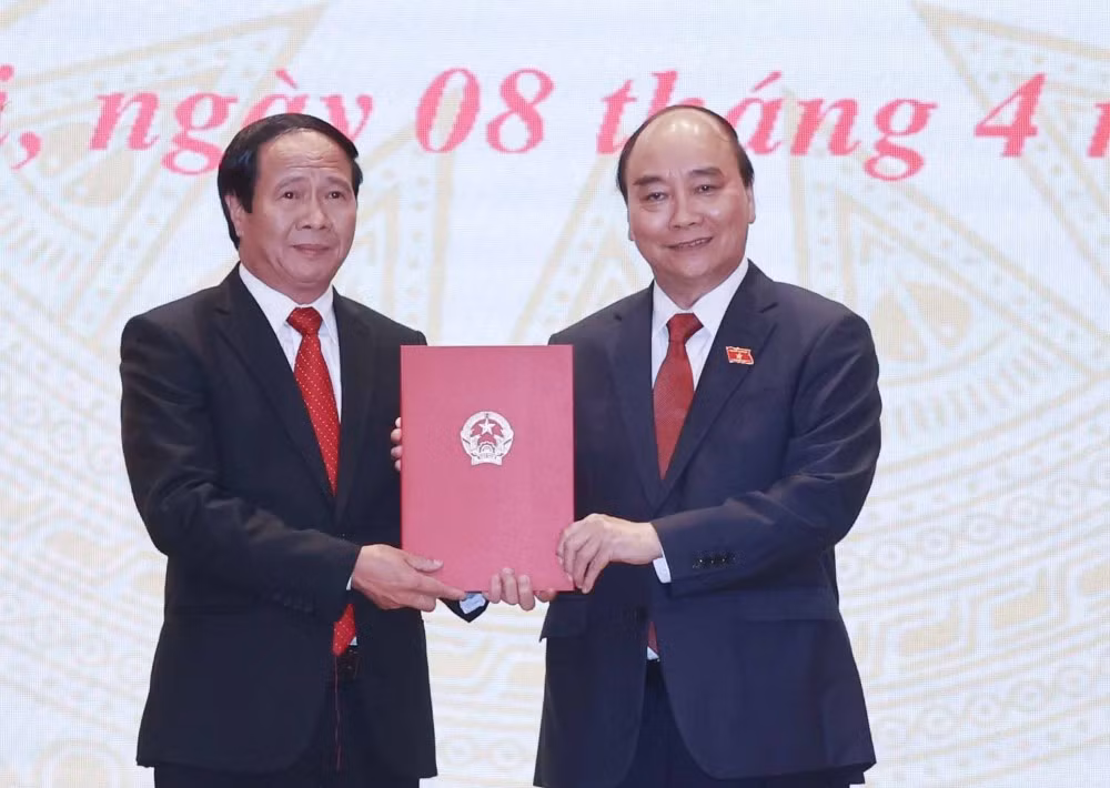 Từ tháng 10/2015 - 12/2015: Ông Lê Văn Thành giữ chức vụ Bí thư Thành ủy, Bí thư Ban Cán sự Đảng, Chủ tịch UBND thành phố Hải Phòng; Ủy viên Ban Chấp hành Đảng bộ Quân khu III; Bí thư Đảng ủy Quân sự thành phố.