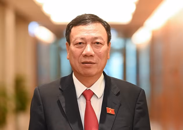 Ông Đoàn Hồng Phong, Ủy viên Trung ương Đảng, Bí thư Tỉnh ủy Nam Định, được giới thiệu phê chuẩn bổ nhiệm Tổng Thanh tra Chính phủ.