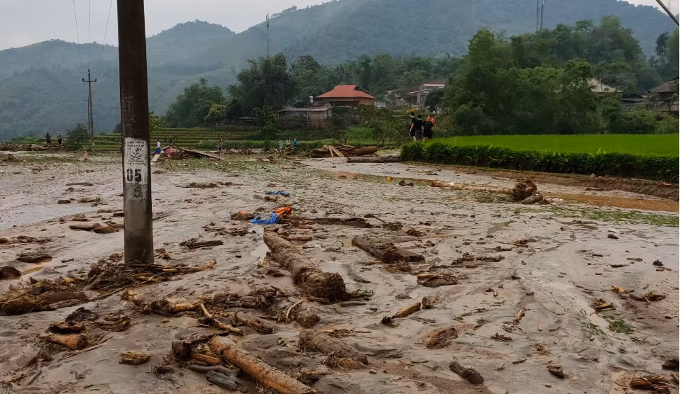 Mua lu 3 nguoi chet o Lao Cai: Thu tuong ra cong dien khan