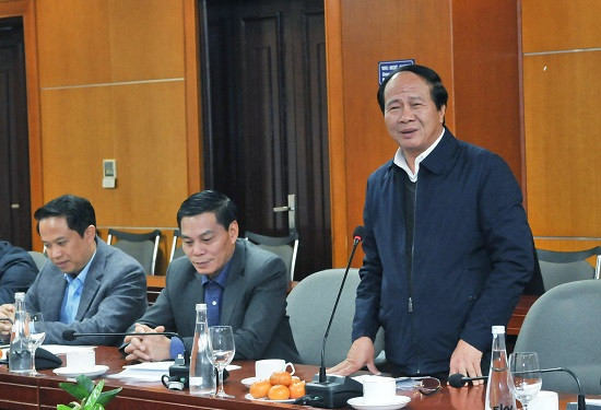 Giai đoạn từ 4/2003-7/2004, ông Thành là Phó Ban Quản lý dự án phụ trách lĩnh vực kinh tế, Chỉ huy trưởng công trình xây dựng Nhà máy Xi măng Hải Phòng mới. 