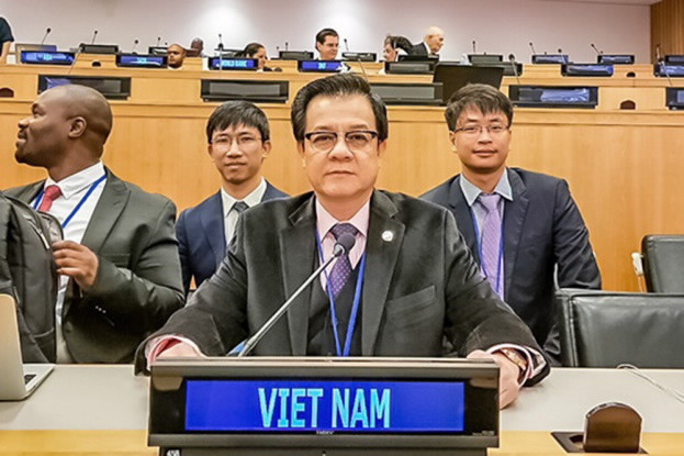 Tháng 6/2017, ông được Quốc hội phê chuẩn giữ chức Thẩm phán TAND Tối cao rồi được Chủ tịch nước trao quyết định bổ nhiệm chức danh Thẩm phán TAND Tối cao, chức vụ Phó chánh án TAND Tối cao. 