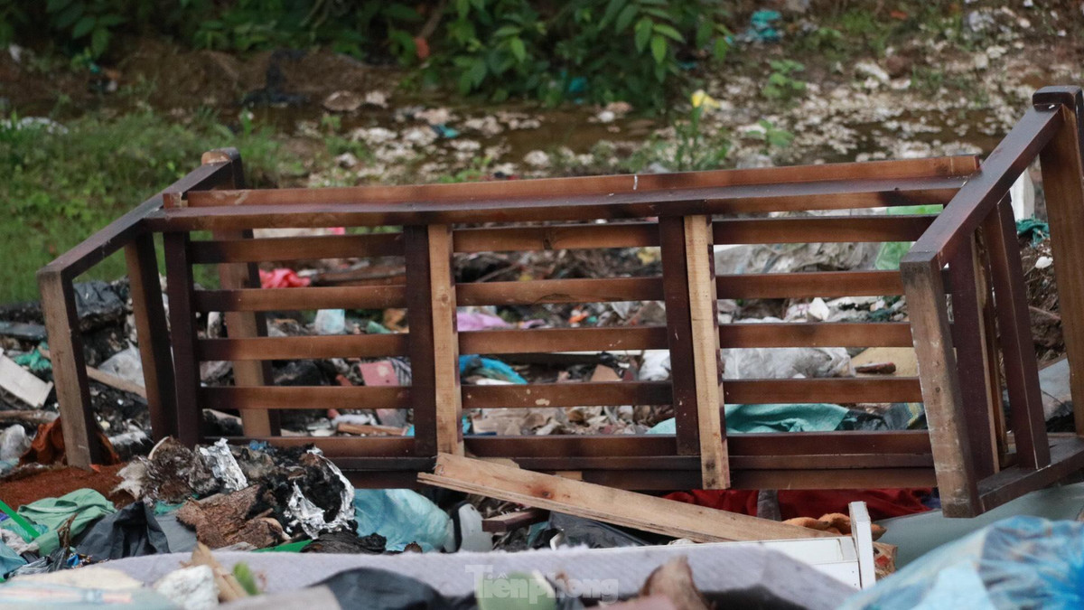 Bai rac tu phat khong lo keo dai tren doan duong 'tram ty' o Ha Noi-Hinh-5