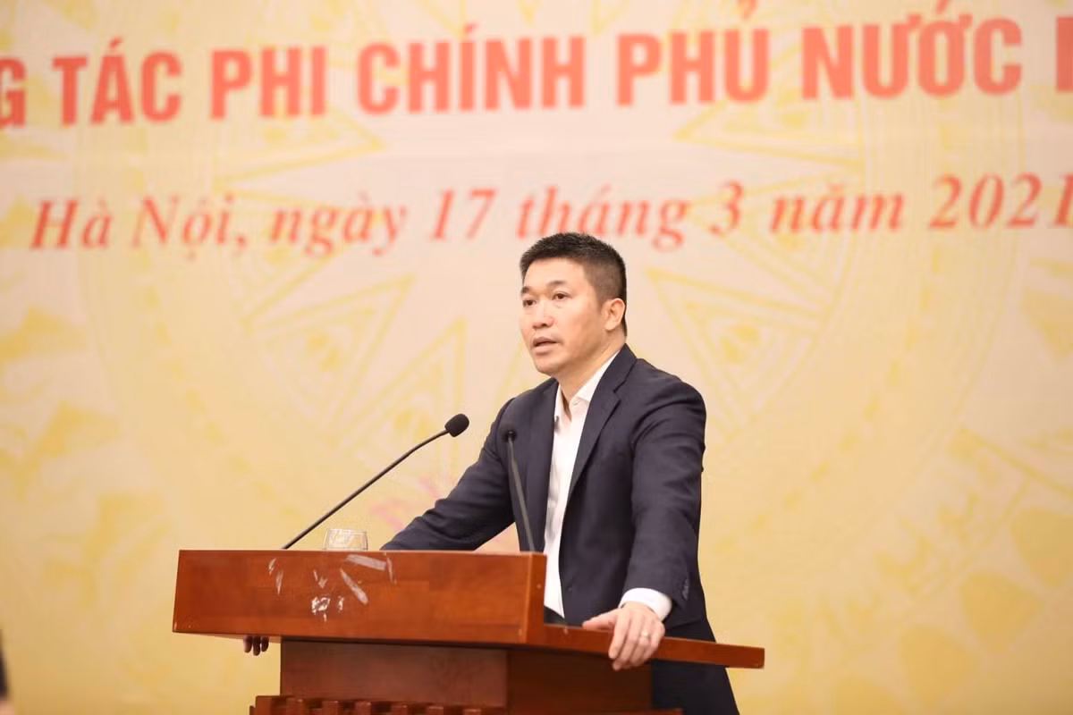 Ông Phan Anh Sơn, Ủy viên Đảng đoàn, Phó Bí thư kiêm Chủ nhiệm Ủy ban Kiểm tra Đảng ủy cơ quan Liên hiệp các tổ chức hữu nghị Việt Nam, Phó Chủ tịch - Tổng Thư ký Liên hiệp các tổ chức hữu nghị Việt Nam, Phó Chủ nhiệm Ủy ban Công tác về các tổ chức phi chính phủ nước ngoài, Viện trưởng Viện Nghiên cứu quốc tế và đối ngoại nhân dân.