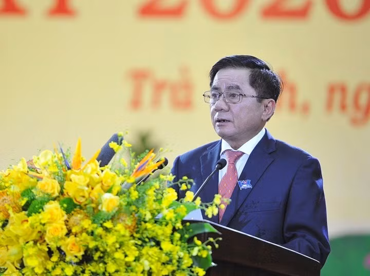 Chủ nhiệm Ủy ban Kiểm tra Trung ương Trần Cẩm Tú ứng cử tại tỉnh Lào Cai.