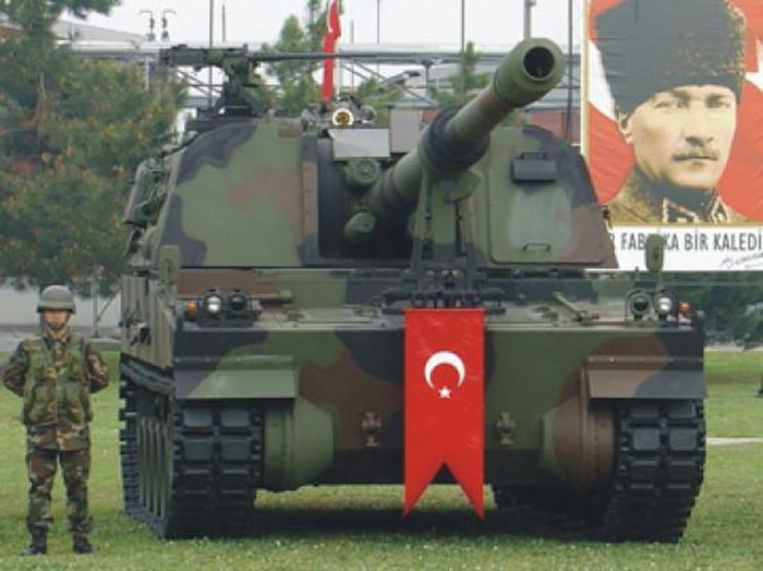 Pháo tự hành T-155 Fırtına chính là định danh Thổ Nhĩ Kỳ đặt cho pháo tự hành nổi tiếng K9 Thunder của Hàn Quốc.