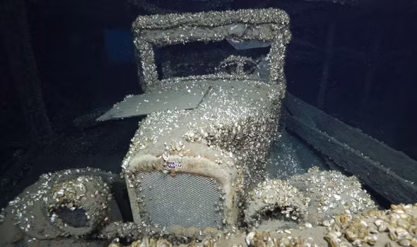 Không biết là trùng hợp ngẫu nhiên hay lời nguyền thực sự linh nghiệm khi chưa đầy 1 năm sau khi đổi tên, tàu Manasoo gặp nạn.