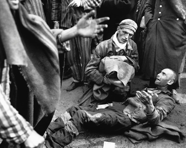 Một số trường hợp khác thì chết vì ăn quá nhiều sau khi được tự do. Trước đó, họ luôn sống trong cảnh đói khát, suy dinh dưỡng vì bị phát xít Đức cho khẩu phần ăn rất ít.