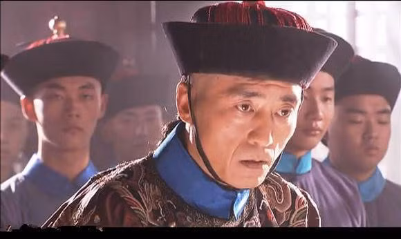 Khi con trai chết, Thái Vũ Đế Thác Bạt Đảo hối hận và chìm đắm trong men rượu. Lo sợ sẽ có ngày bị hoàng đế phát hiện đã lập mưu ám hại người của Thác Bạt Hoảng nên Tông Ái đã giết Thác Bạt Đảo khi ông hoàng này say rượu đến bất tỉnh năm 452.