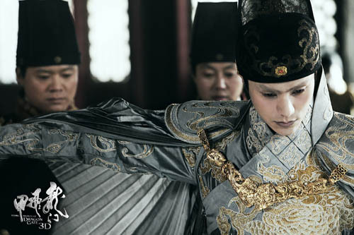 Mọi chuyện bắt đầu khi Tông Ái vào cung làm hoạn quan và phục vụ thái tử Thác Bạt Hoảng - con trai trưởng của Thái Vũ Đế Thác Bạt Đảo.