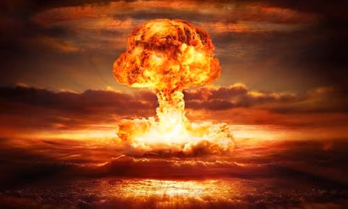 Theo các chuyên gia, vụ thử bom hạt nhân trên còn có khả năng gây bỏng độ ba ở trong phạm vi bán kính 100 km. Việc Liên Xô thực hiện một vụ nổ bom nguyên tử lớn chưa từng thấy đã khiến Mỹ và nhiều nước trên thế giới bất ngờ, thậm chí là sốc. Mời quý độc giả xem video: Mỹ rút khỏi hiệp ước hạt nhân INF với Nga (nguồn: VTC14)